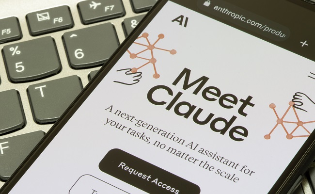 How to Use Claude AI on Your Smartphone